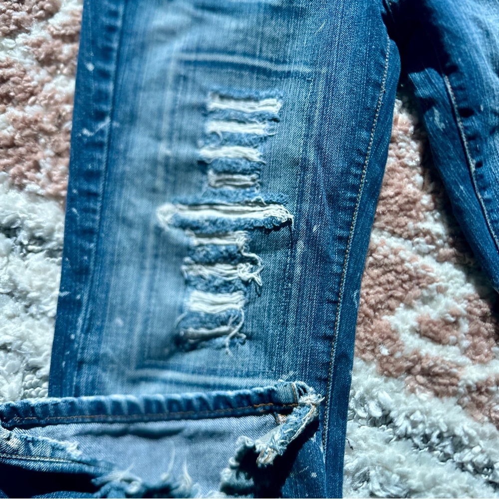 💿 Y2K Low Rise Flare Wide Hint Jeans – Distressed Grunge Paint Splatter Denim - Picture 8 of 8